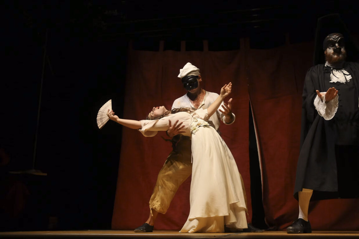 foto La Ridiculosa commedia